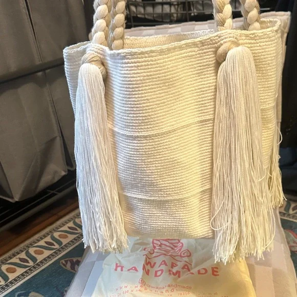 WAPA Handmade Over the shoulder Rapunzel white and tan bag - Picture 4 of 10